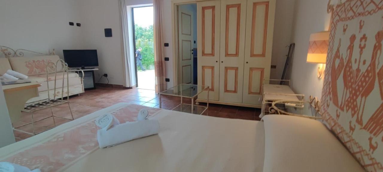 Hotel Altura วิลลัสซีมีอุส ภายนอก รูปภาพ